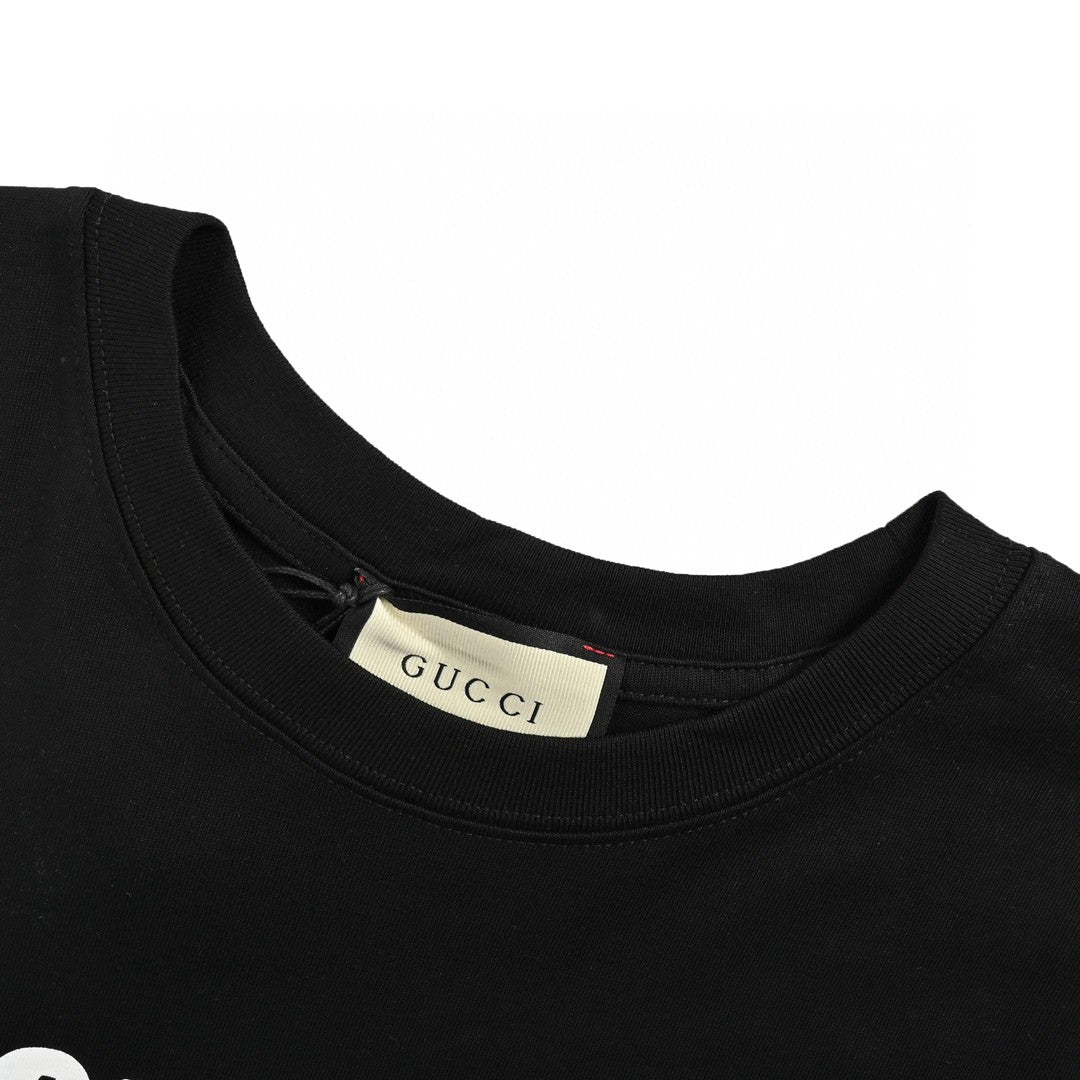 Gucci Vintage Logo T-Shirt (Black)