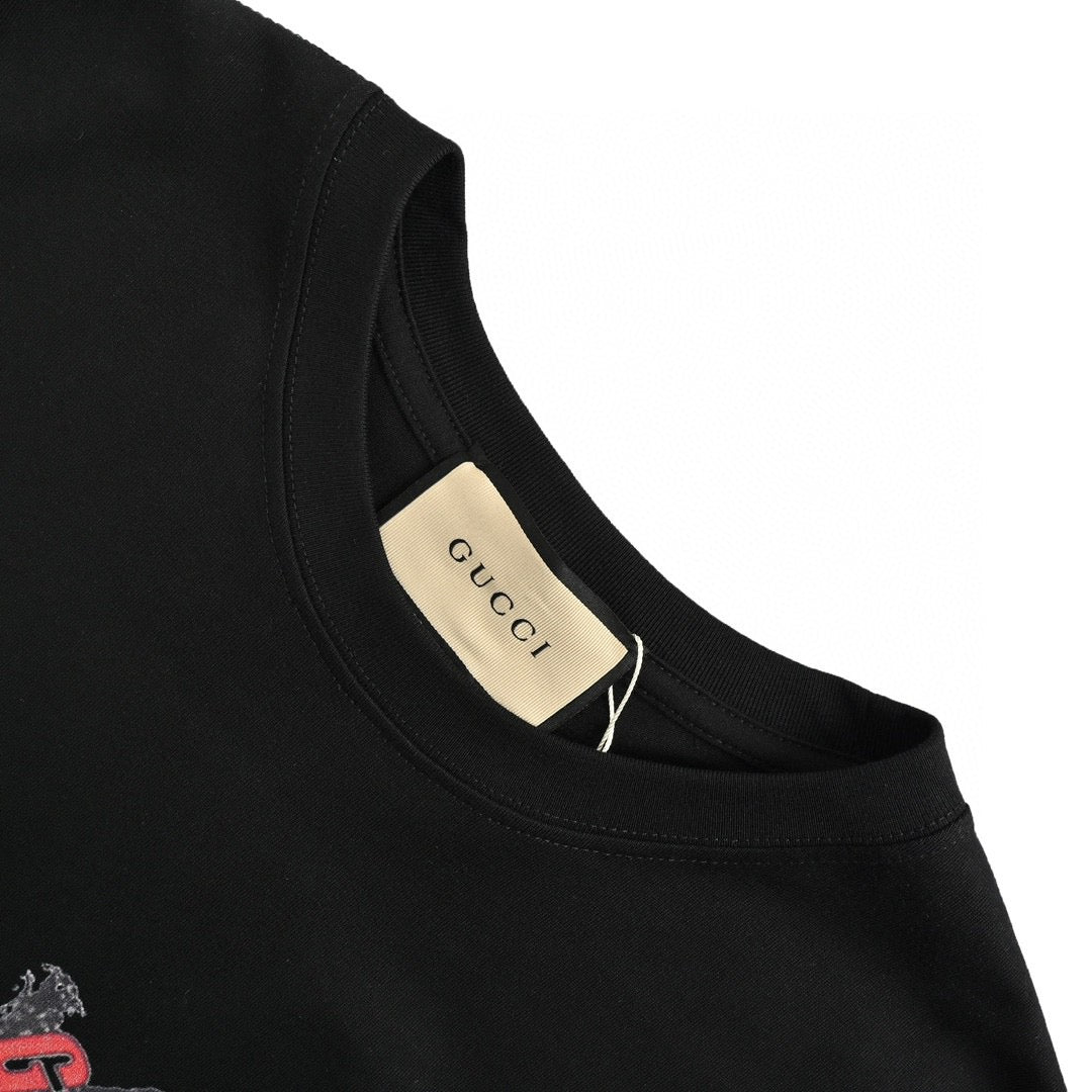 Gucci Strawberry Logo T-Shirt (Black)